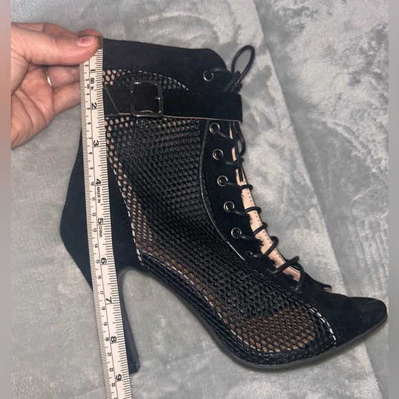 Peep toe mesh, high heel booty. - Picture 7 of 8